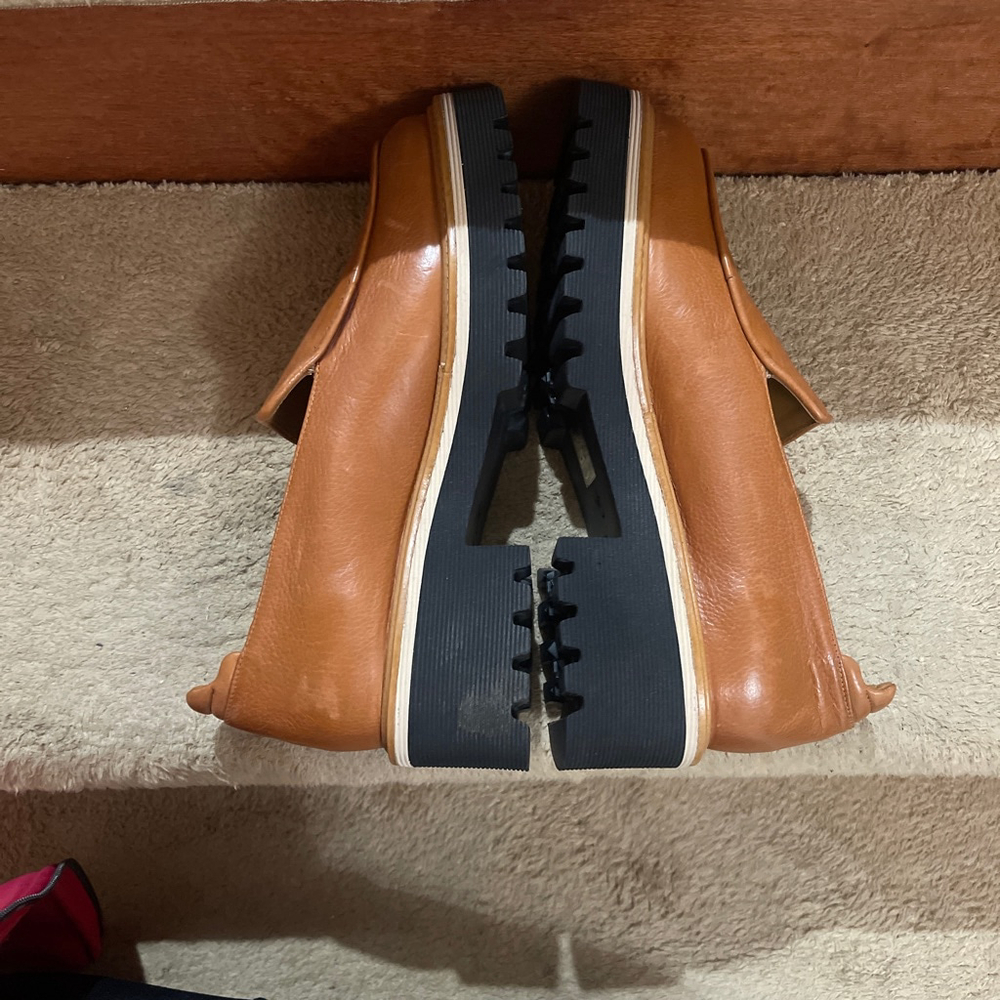 M.Gemi Women's Tan Loafers with Black Sole - Picture 6 of 13